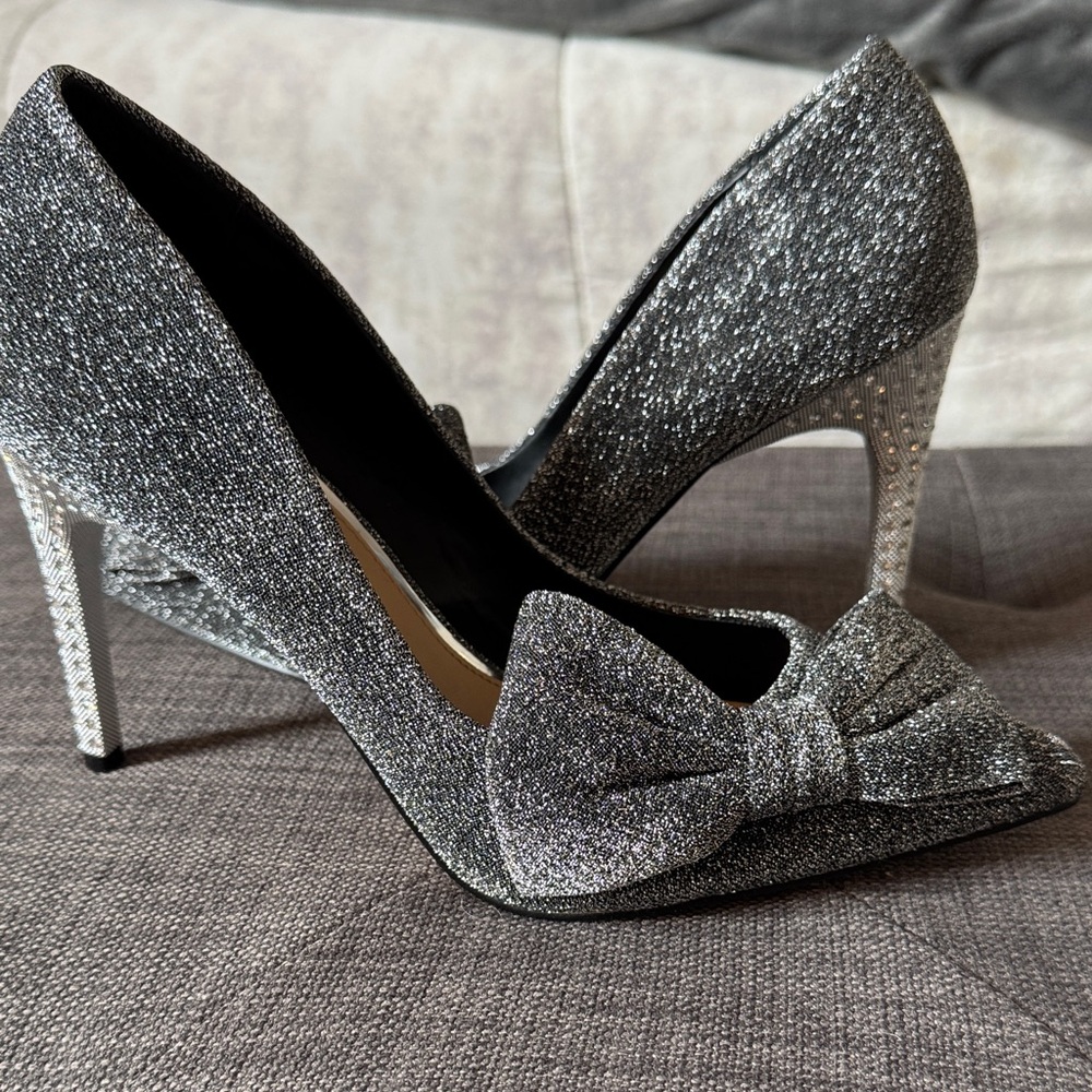 Jewel Badgley Mischka Sparkling Silver Heels with Bow
